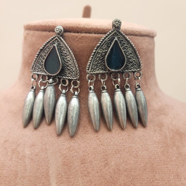 What Materials Are Commonly Used in Western Earrings?