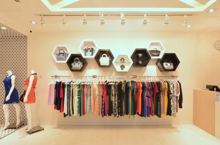 Why Shopping at a Boutique Is the Ultimate Luxury Experience